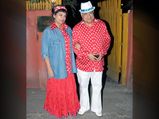 Javed Akhtar And Shabana Azmi 'Really' Leave Us Surprised With Their Retro Outfits
