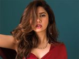 Raees Actress Mahira Khan Makes Stunning Statement In A Dual-Toned Sari And We So Love It
