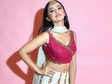 Helly Shah Raises Temperature In Stunning Dual-Toned Lehenga And It’s Perfect For Wedding Functions