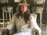 Kareena Kapoor Khan's Work-From-Home Look Reminds Us Of Classy '60s Hollywood Fashion