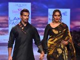5 Times When Bipasha Basu Set The Ramp Ablaze And Left Us Speechless With Her Fashion