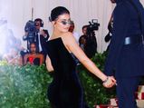Kylie Jenner Shares Her Wardrobe Malfunction Experience In Black Gown From Met Gala 2018