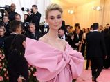 The Great Gatsby Actress Elizabeth Debicki Will Play Princess Diana In The Crown; Her Stylish Looks