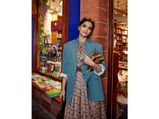 Book Lovers Out There, Sonam Kapoor Ahuja Has A Stylish Look For You; Very Parisian!