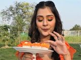 Payal Rajput’s Bright And Glam Eye Makeup Look In The Shades Of Orange And Yellow Is A True Burst Of Sunshine