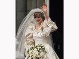 As Princess Diana’s Wedding Gown Will Be Exhibited, Here Are Some Interesting Facts About Her Gown