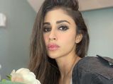 Mouni Roy Shows How To Pull Off The Smudged Eye Makeup Look Without Looking Messy!