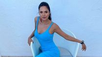 Esha Gupta’s Turquoise Blue Bodycon Dress Is So Affordable That You Can Easily Add It To Your Closet