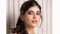 Sanjana Sanghi Nails The Two-Toned Eye Makeup Trend With Soothing Pastel Colours; Step-By-Step Guide Inside!