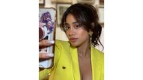 Janhvi Kapoor Slays It In An All-Yellow Outfit Look; This Could Be Your New Party Look!