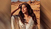 Janhvi Kapoor’s Makeup Look Is About Bronzer And Pink Tones; Perfectly Sun-Kissed!