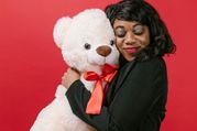 Valentine’s Week 2022: Meaning Of Teddy Bears Of Different Colours On Teddy Day