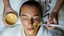 Busy Schedule? Here's A Quick 5-Minute Facial To Get Glowing Skin