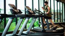 Is Treadmill Harmful For Your Knees? Who Should Avoid It? Things To Keep In Mind
