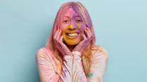 Holi: Skincare Tips For Dry Skin; How To Remove Holi Colour From Dry Skin?