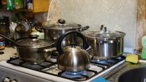 Still Using Non-Stick? Here’s Why Stainless Steel Might Be Better