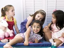 చిన్నారులకు ఆధునిక పరికరాల అవగాహన!