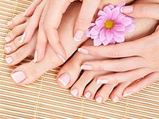 అందమైన పాదాలకు అయిదు మార్గాలు!