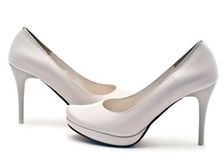 బూట్లు, చెప్పులు శుభ్రం చేయాలంటే కొన్ని చిట్కాలు!