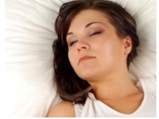 అందం కోరుకుంటున్నారా.. త్వరగా నిద్రపోండి!!