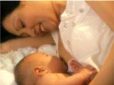 తల్లిపాలు త్వరగా ఆపేస్తే...?!