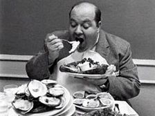 తిన్నది చాలు.. ఇక లేస్తారా..?