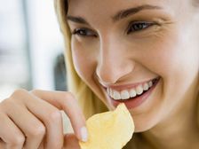  వచ్చేది వర్కింగ్ కు - మొదలెట్టేది స్నాకింగ్ !