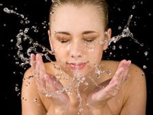 ఇంట్లో చేసుకొనే ఫేషియల్ క్లెన్సర్స్ టిప్స్