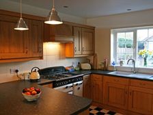 వంటగది విసుగుపుట్టిస్తోందా...అయితే ఇలా చేసి చూడండి