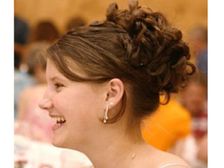 వాలెంటైన్ డే కి రొమాంటిక్ హెయిర్ స్టైల్....