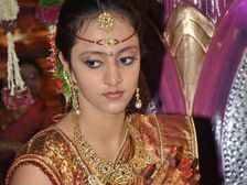 పెళ్లి అలంకరణ రిచ్ గా కనబడాలంటే...