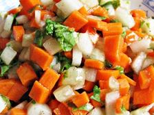 వేసవిలో చల్లచల్లగా స్పైసీ క్యారెట్-కీరదోస సలాడ్...