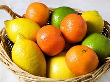 మహిళలకు మేలు చేసే పుల్లటి పళ్ళు!