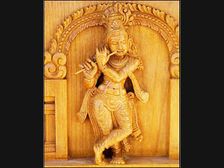 సాంప్రదాయానికి అద్దం పట్టే అలంకరణ.....