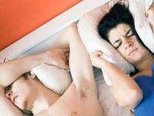 పడకలో గుర్రు ....మహిళకు చిర్రు...!