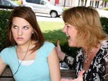 ఆశ్చర్యం కలిగించే తల్లి - కుమార్తెల సంబంధాలు?