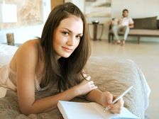 సంబంధం బలపడితే, భాగస్వామిని నమ్మండి!