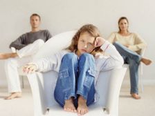 తల్లితండ్రుల పోట్లాటలు....పిల్లల బెంగలు? 