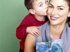 మదర్స్ డే రోజు మీ తల్లికి ఇవ్వరాని బహుమతులు!