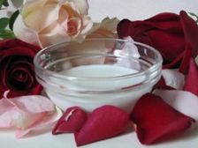 చర్మం సౌందర్యానికి పాల మెరుపులు..!