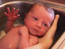 బిడ్డపుట్టిన వెంటనే వైద్య పరీక్షలు ఎలా వుంటాయి? 