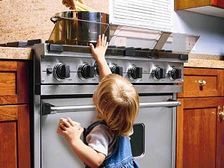 ఇంట్లో చిన్ని చిన్న ప్రమాదాలను అరికట్టడం ఎలా...?