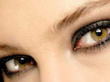 చీకట్లో వెలుగులు జిమ్మే టార్చ్ లైట్లే...!