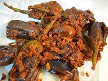 స్పైసీ -స్టఫ్డ్ బ్రింజాల్ ఫ్రై 