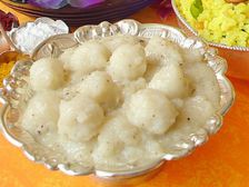 బొజ్జ గణపయ్యకు ఇష్టమైన పాల ఉండ్రాళ్లు