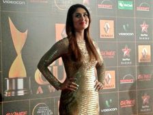 స్టార్ గిల్డ్ అవార్డ్స్ 2014:రెడ్ కార్పెట్ పై కరీనా కపూర్ 