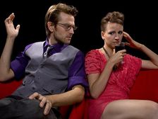 మీ బాయ్ ఫ్రెండ్ సైకో అని చెప్పటానికి సంకేతాలు