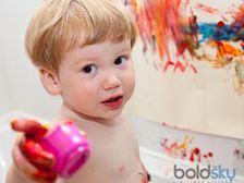 గోడల మీద పడ్డ మరకలను తొలగించడానికి నేచురల్ మార్గాలు