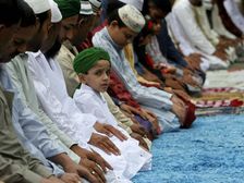 Ramadan 2022 :రంజాన్ మాసంలో పొరపాటున కూడా చేయకూడని పనులు..