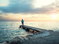 డబ్బు, ఉద్యోగం ఉన్నా ప్రశాంతంగా ఉండలేకపోతున్నారా ?